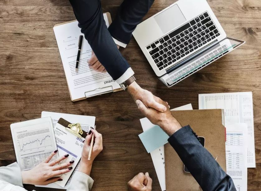 The Importance of Looking Trustworthy